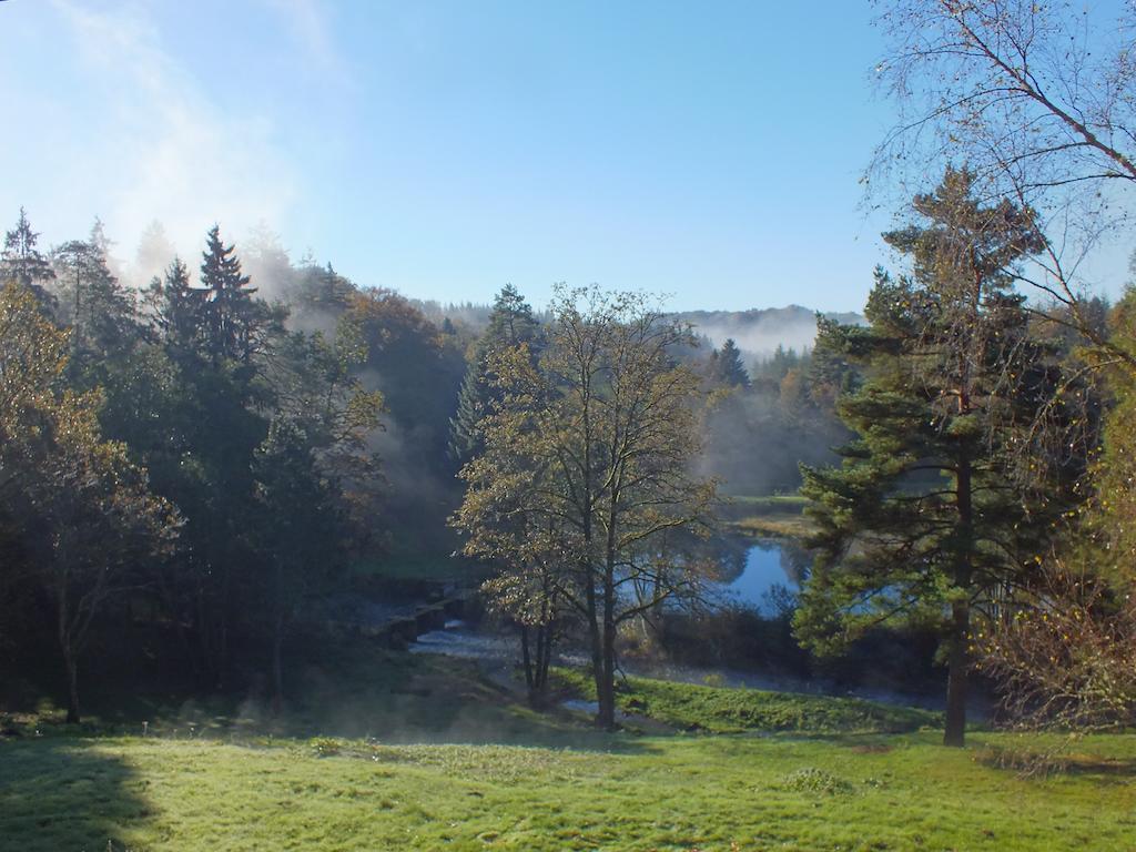 Les Grillons Du Morvan Montsauche-les-Settons Zewnętrze zdjęcie